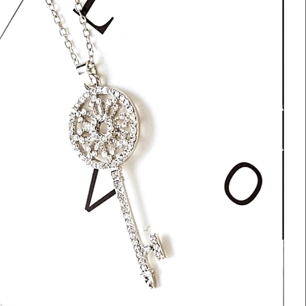 SILVER Rhinestone Key Necklace Pendant style on 18-22" chain NEW